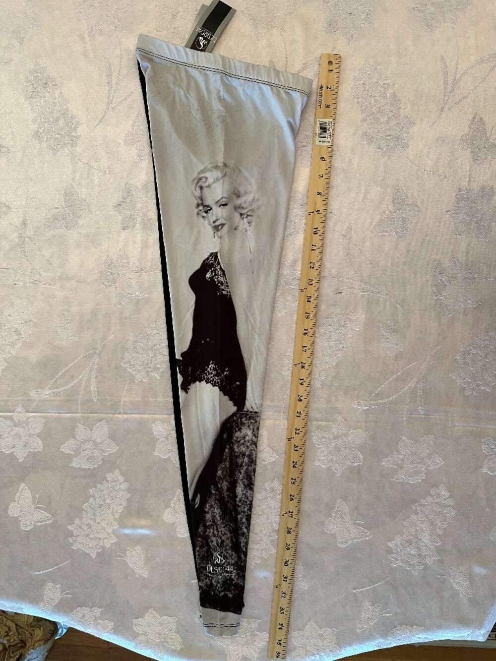 NWT DeSire44 Marilyn Monroe Graphic Photo Leggings Black White S/M